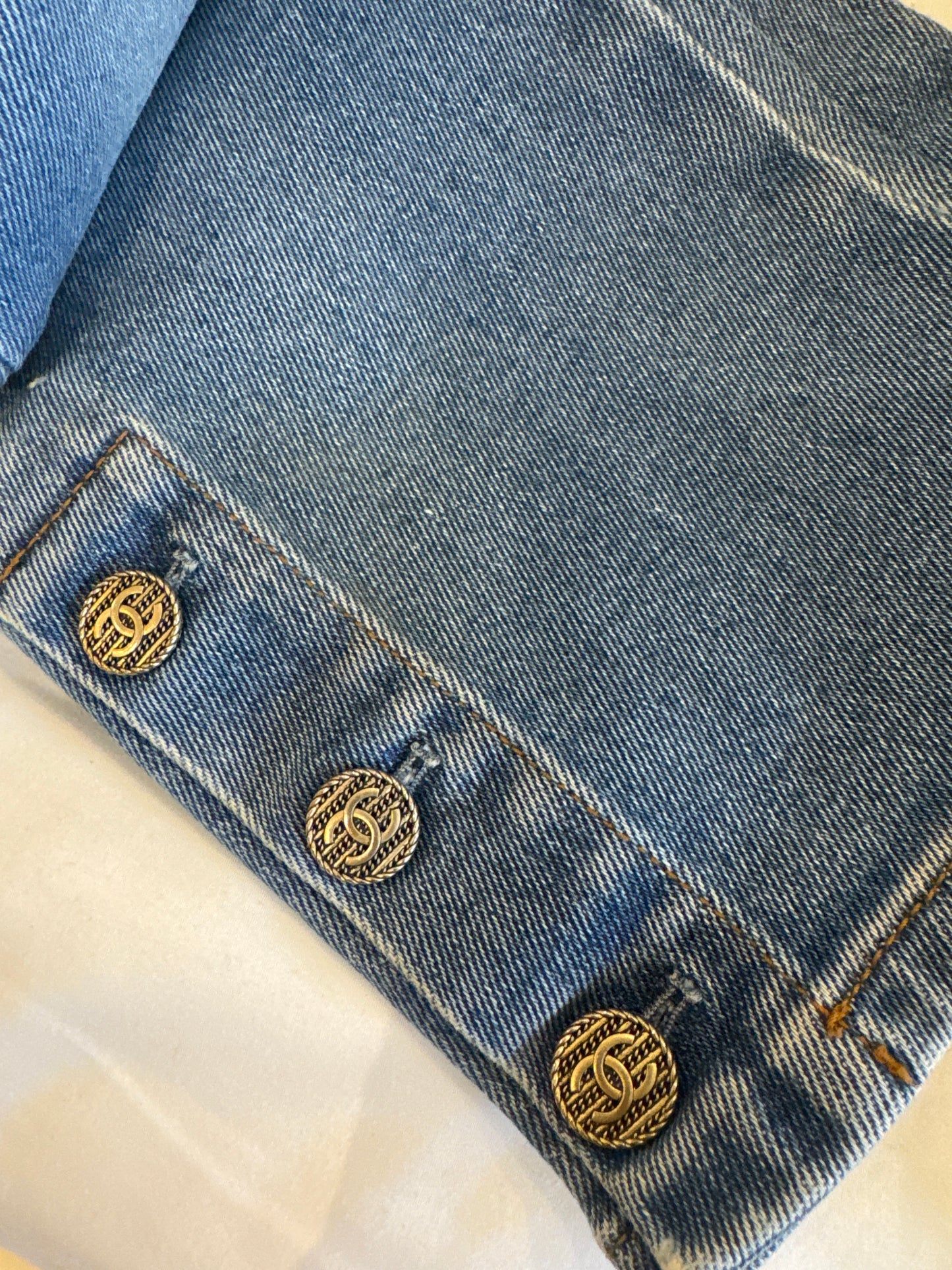 CHANEL Capri Pants