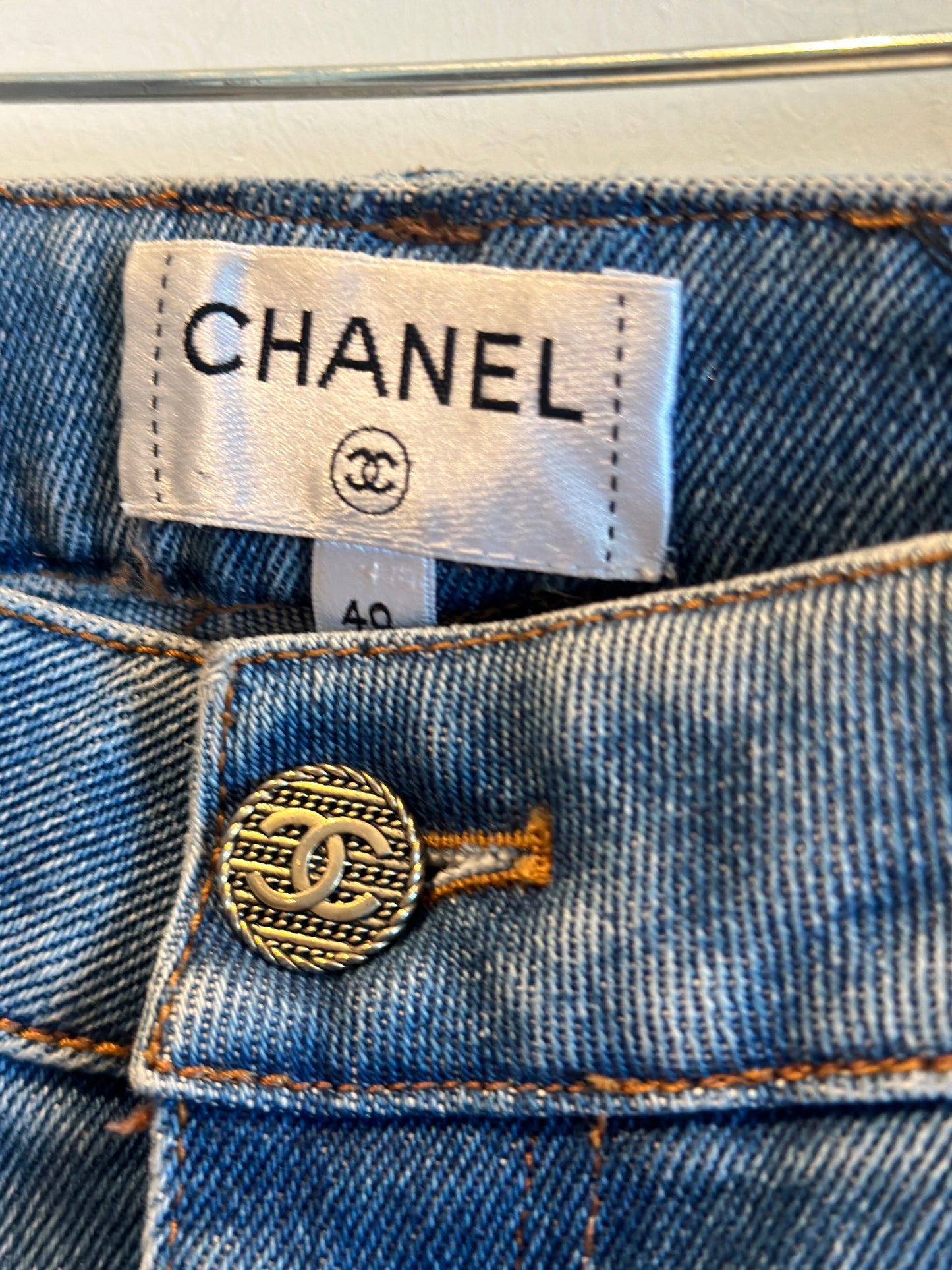 CHANEL Capri Pants