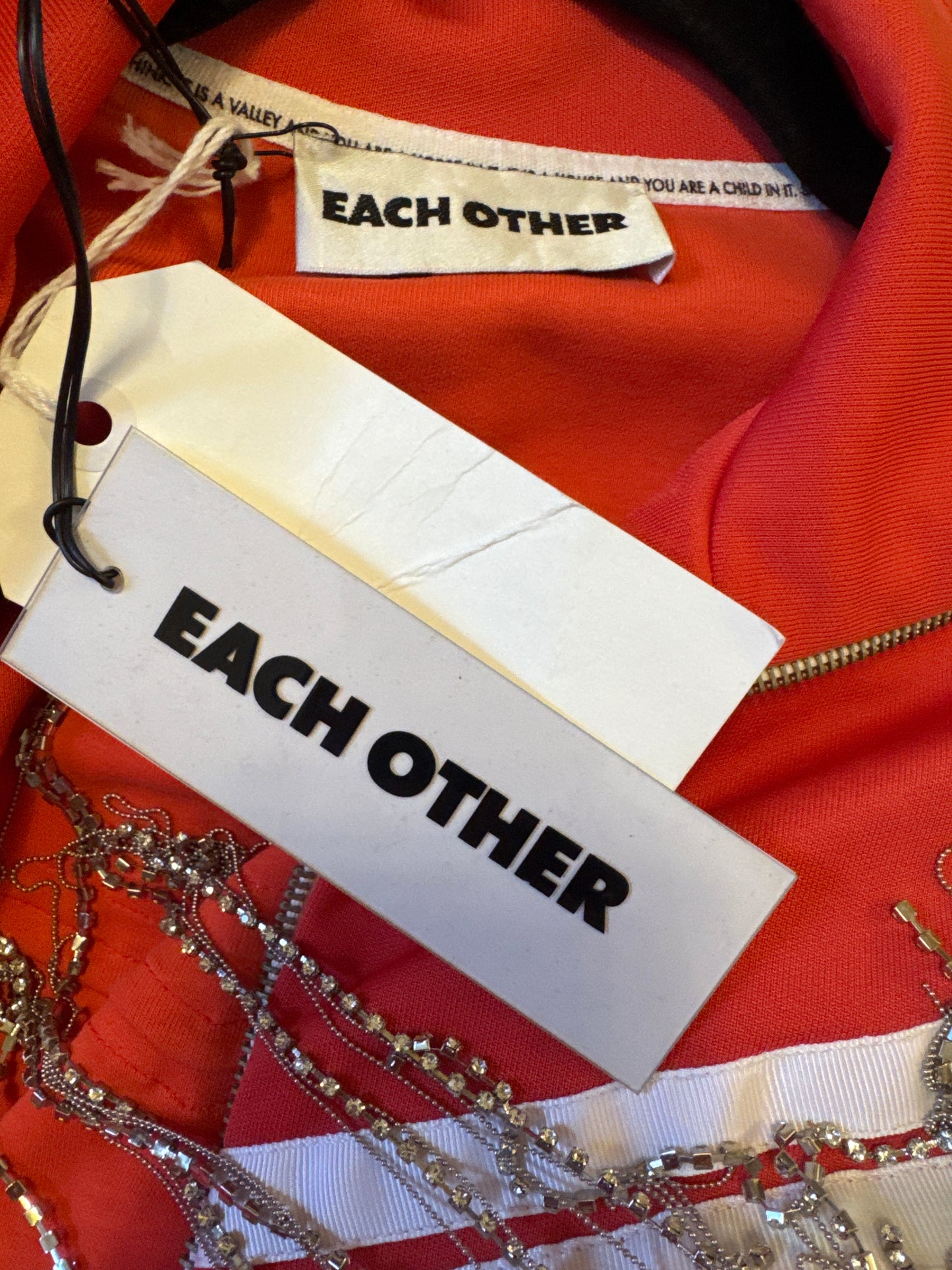 EACH OTHER
Fringe Track set